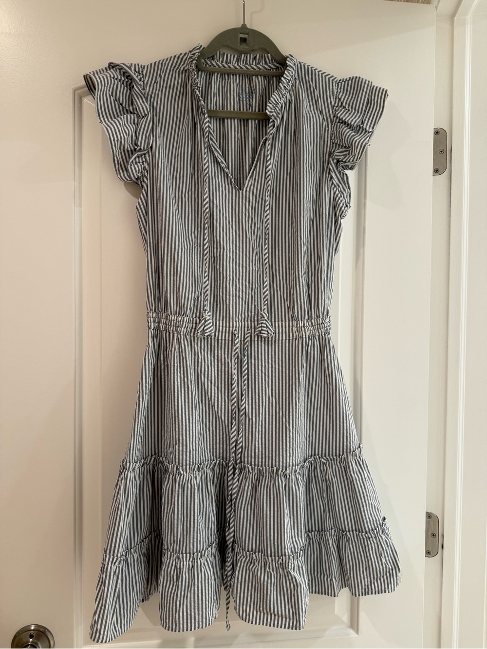 Vineyard Vines Navy and White Striped Performance Dress S - Picture 2 of 5